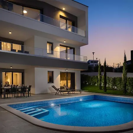 Lovely In Zidarici Σπίτι διακοπών *