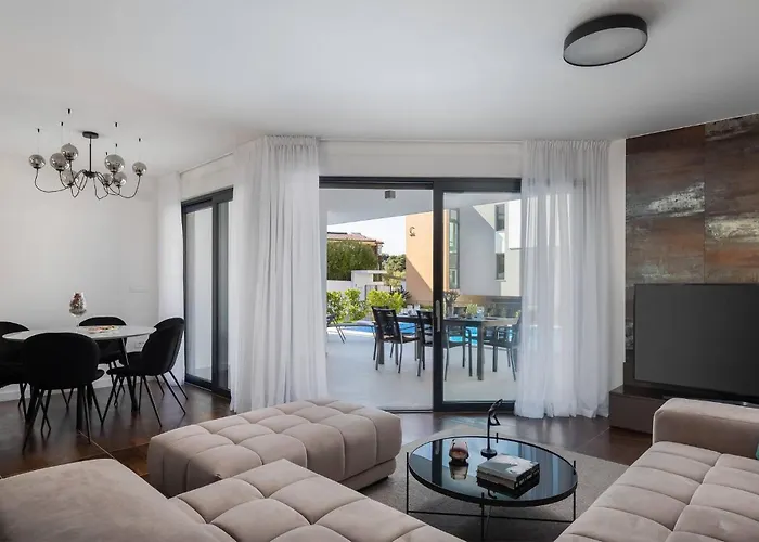 Beautiful In Zidarici